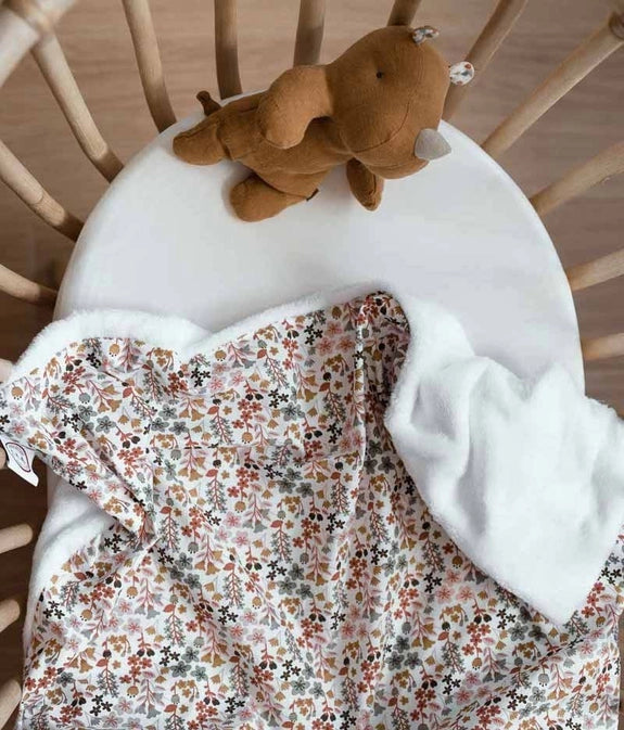 Manta floral rosa