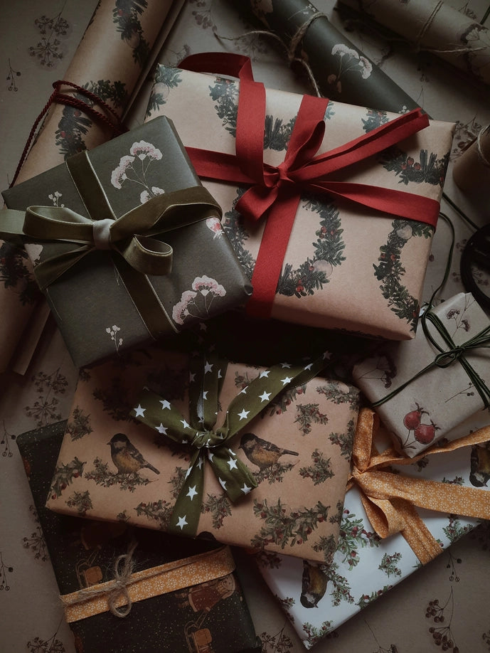 Papel de regalo Kraft para coronas navideñas