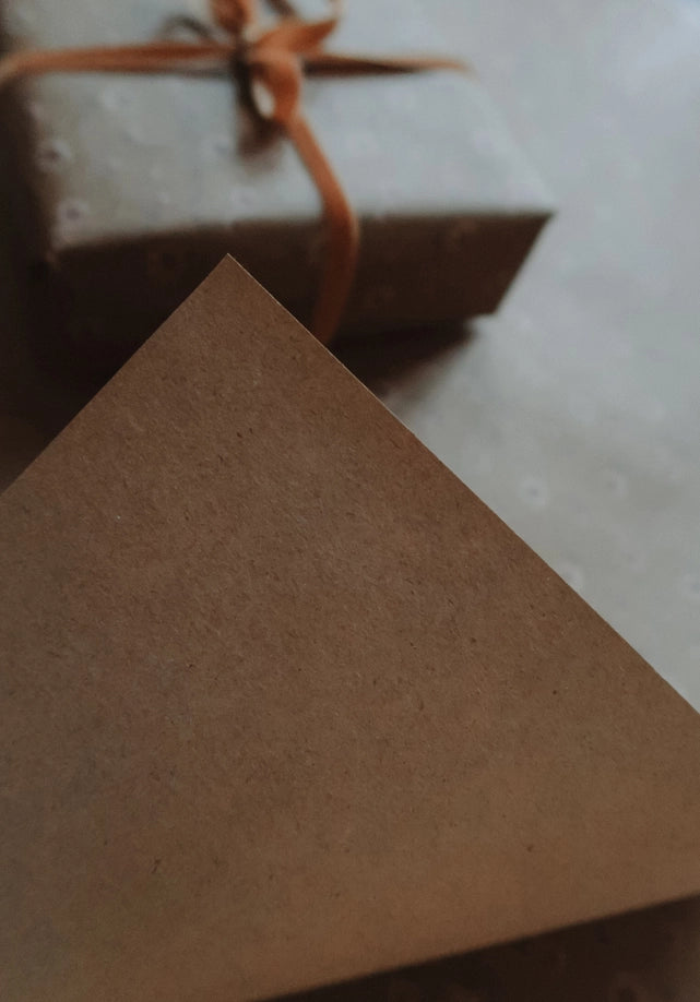 Juego de 3 piezas de papel de regalo Kraft con forma de margaritas