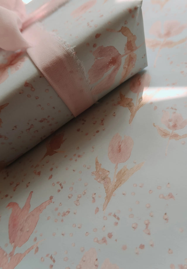 Juego de 3 piezas de papel de regalo con forma de tulipán rosa