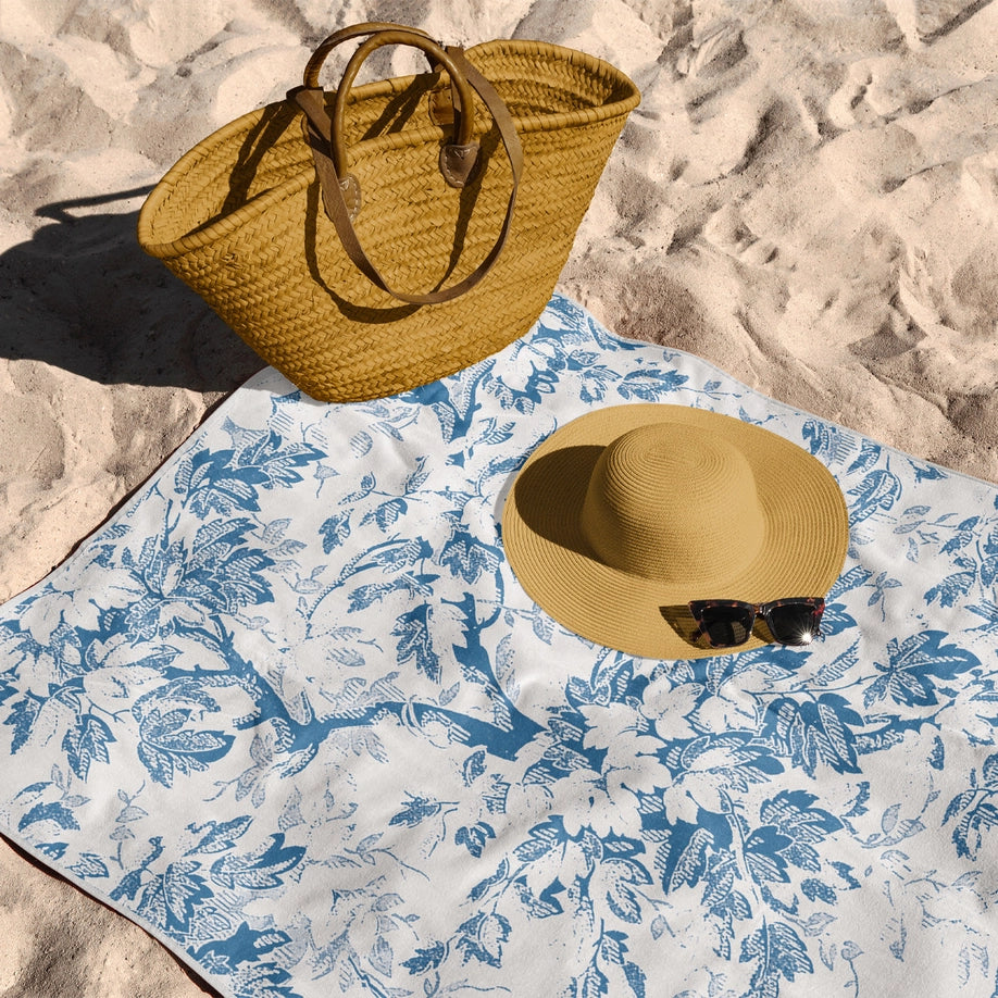 Toalla de playa grande con estampado floral azul de 100x180 cm